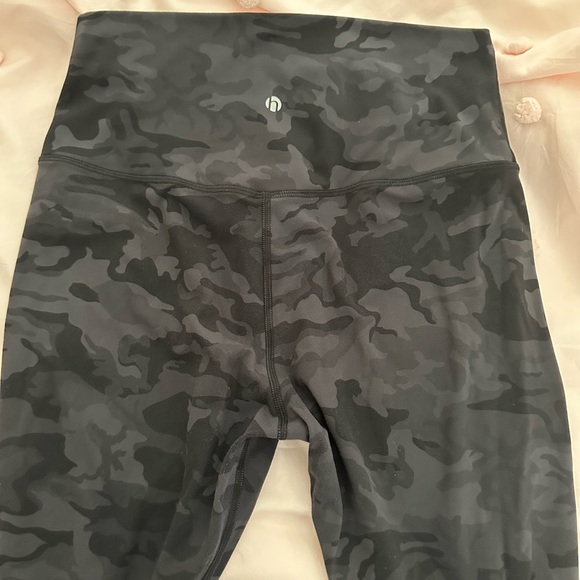 hawthorn athletic Pants - Hawthorn athletic women workout leggings camo size XL